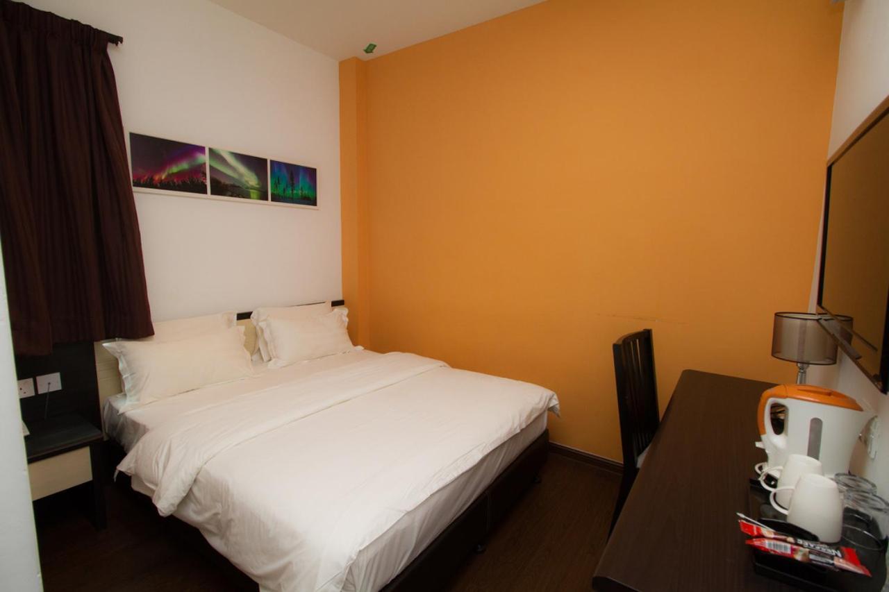 Aurora Boutique Hotel Bahau Экстерьер фото